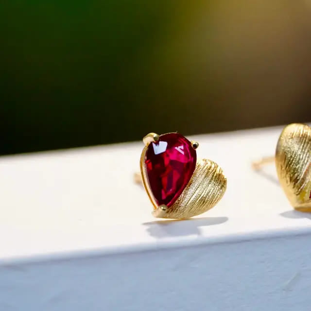 Sabrina`s Collection | 18K Ruby Heart Stud Earrings