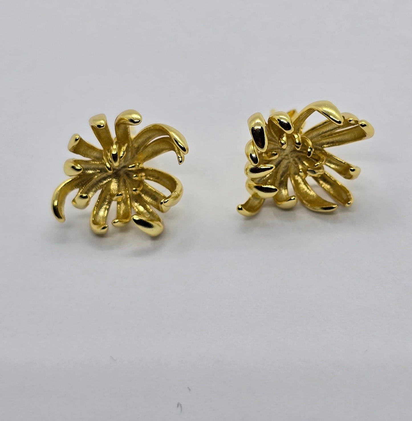 Sabrina`s Collection | 925 Silver Sterling Flower Stud Earrings