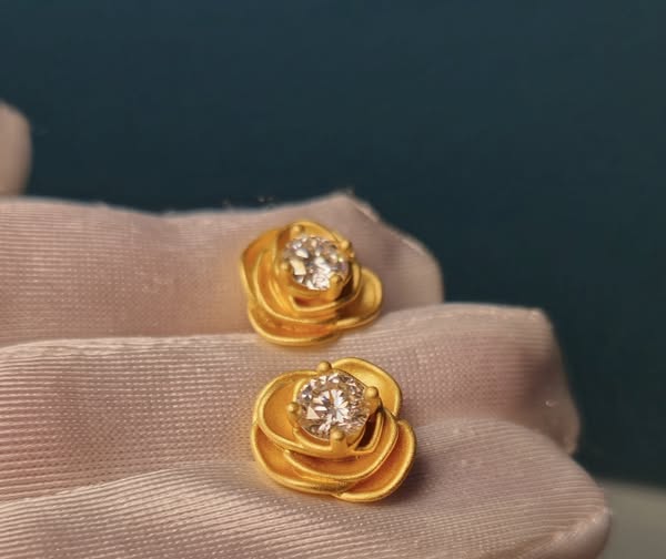 Sabrina`s Collection |Handmade Flower Stud Earrings