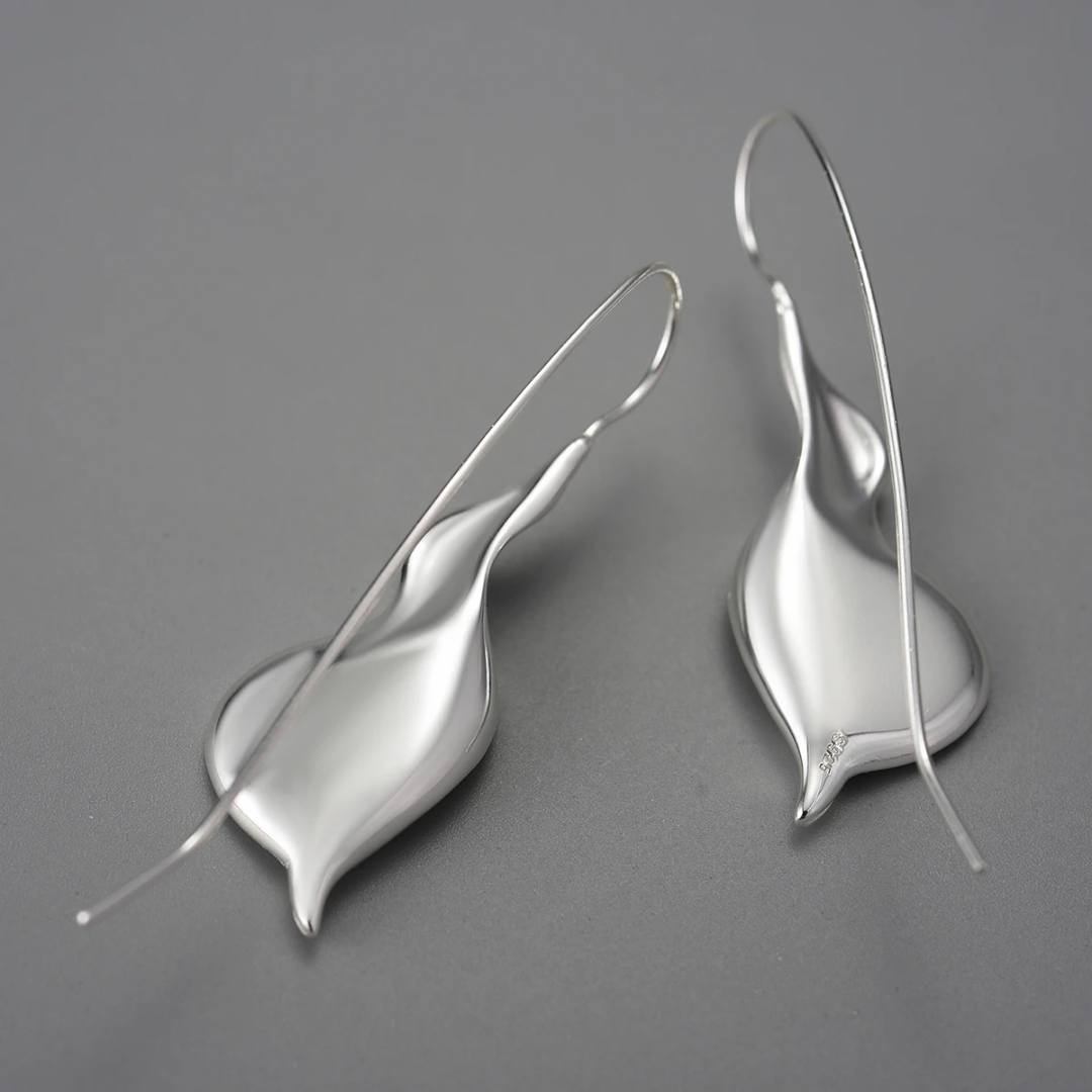 Sabrina`s Collection | Calla Lily Flowers Earrings