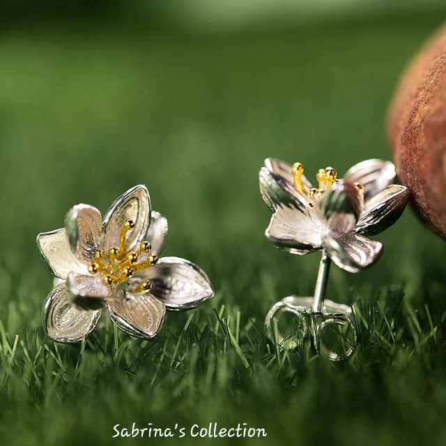 Sabrina`s Collection | beautiful Handmade  Flower  Earrings