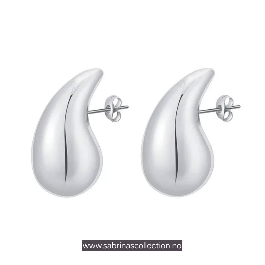 Sabrina`s Collection | Silver Teardrop Stud Earrings