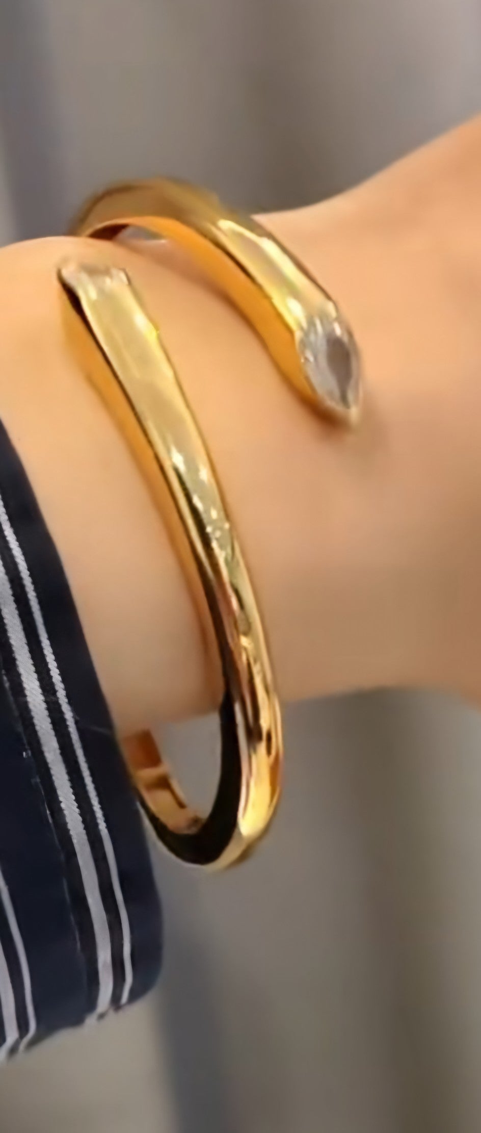 Sabrina`s Collection | Gold Bracelet Bangles Minimalist