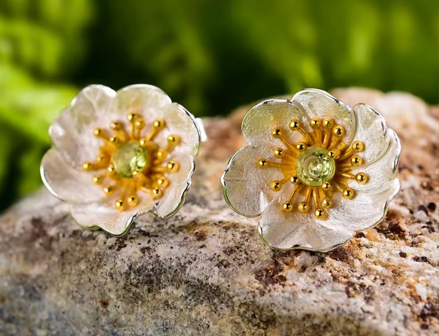 Sabrina`s Collection | Flower Stud Earrings