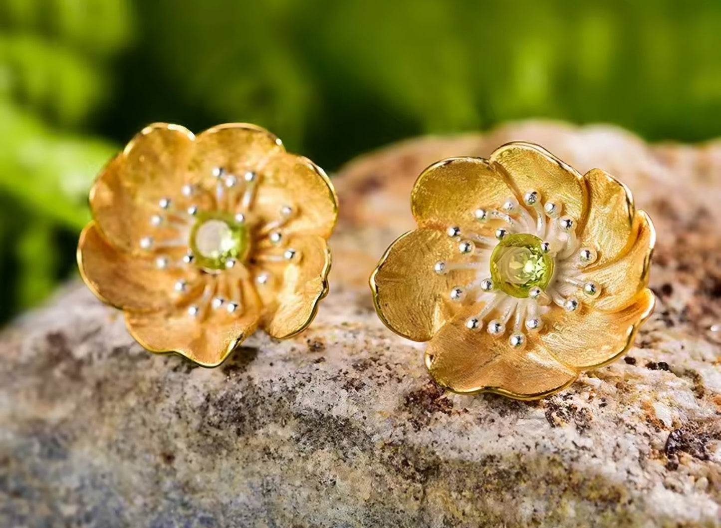 Sabrina`s Collection | Flower Stud Earrings