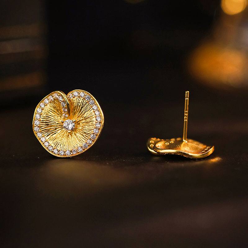 Sabrina`s Collection | Flower Stud Earrings