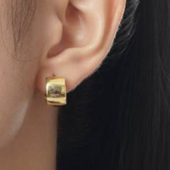 Sabrina`s Collection | Gold Round Circle Earrings